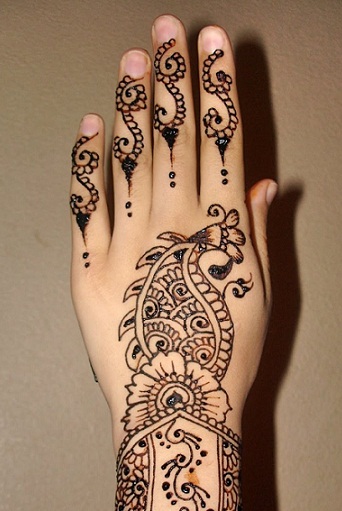 50 Simple and Attractive Mehndi Designs for Hands