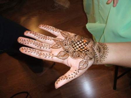 50 Simple and Attractive Mehndi Designs for Hands