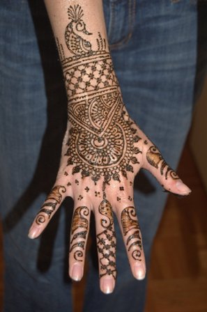 50 Simple and Attractive Mehndi Designs for Hands