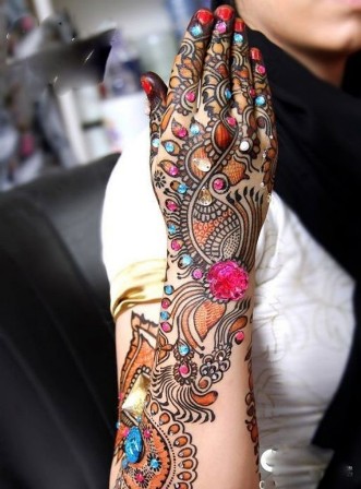 50 Simple and Attractive Mehndi Designs for Hands