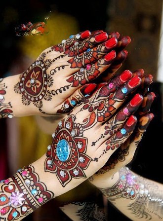 50 Simple and Attractive Mehndi Designs for Hands