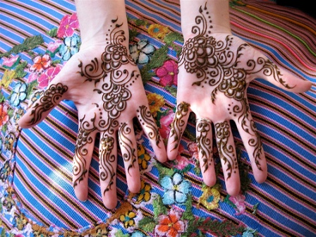 50 Simple and Attractive Mehndi Designs for Hands