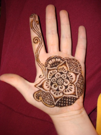 50 Simple and Attractive Mehndi Designs for Hands