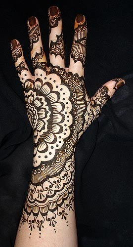 50 Simple and Attractive Mehndi Designs for Hands