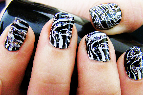 8 Best Acrylic Nail Art Designs