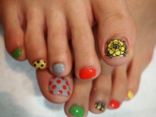 Crafty Pedicure Nail Art Designs