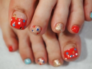 Crafty Pedicure Nail Art Designs