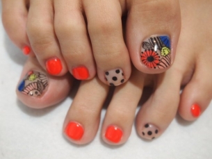 Crafty Pedicure Nail Art Designs