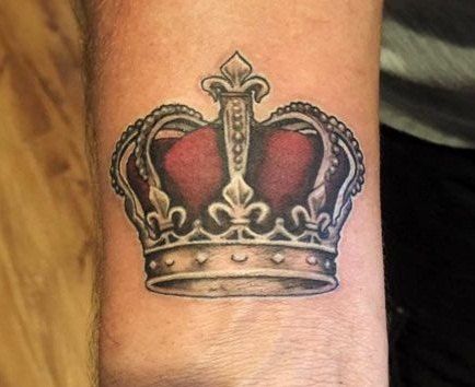 15 Stylish and Best King Tattoo Designs with Pictures