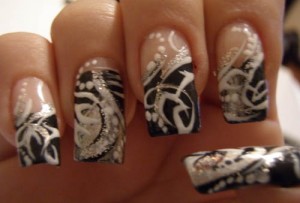 9 Best Silver Nail Art Designs