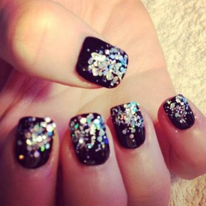 9 Best Silver Nail Art Designs