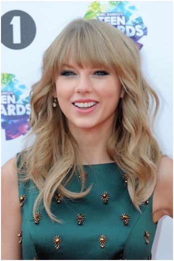 12 New and Gorgeous Taylor Swift Hairstyles