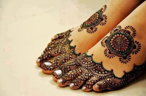 15+ Stylish Foot Mehndi Designs for Your Pretty Feet