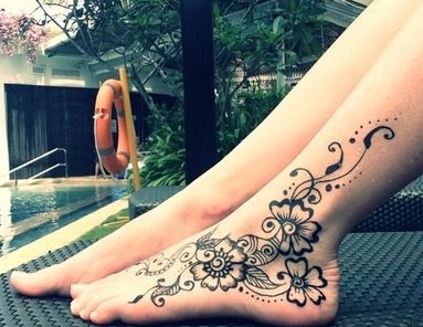 15+ Stylish Foot Mehndi Designs for Your Pretty Feet