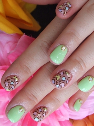 Flirty Nail Art Ideas for Winter