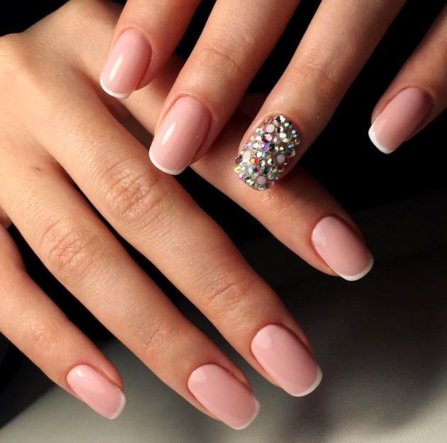 2020 Nail Trends: Coffin Nails, Glitter, Matte Nail Polish and More