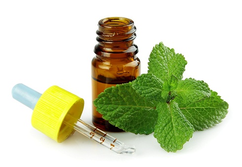 Continuous Sneezing: Causes, Symptoms and 12 Home Remedies