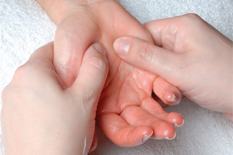 Acupressure Points For Weight Loss – 6 Best Points That Works Best