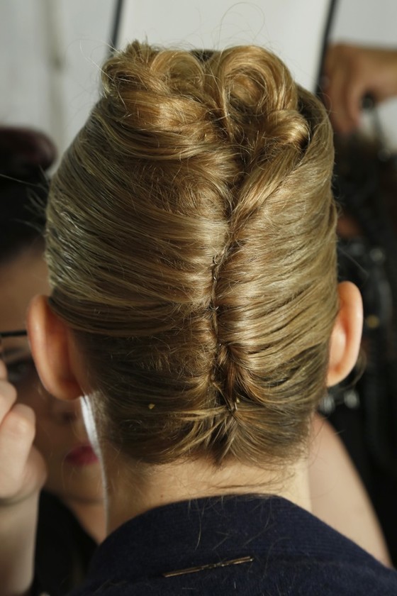 Do It Yourself Hairstyle – French Twist Updo