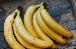 How to Make a Banana Cake