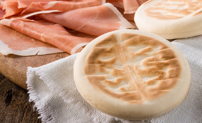 Italian Street Foods: 10 Best Street Foods in Rome &#038; Venice